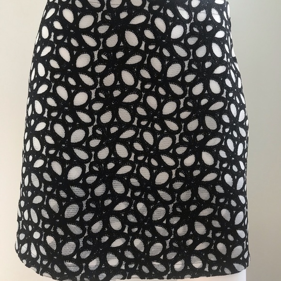 Alaia black floral white mesh mini skirt - Picture 2 of 10